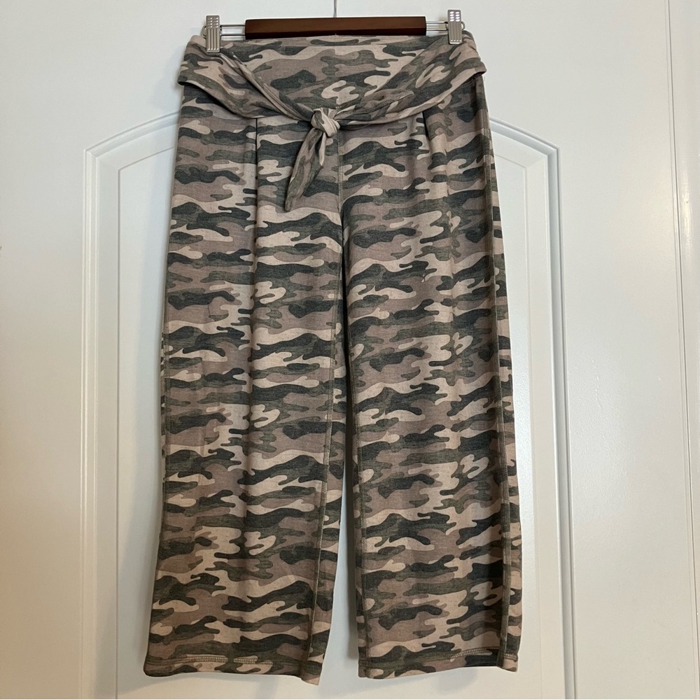 Xersion Mid-Rise Loose Fit Wide Leg Camo Active‎ Lounge Pants Sz XS